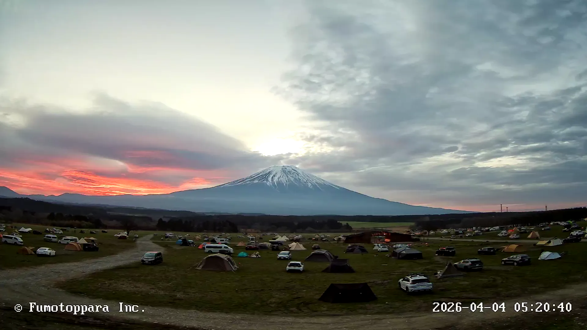 富士山(朝霧高原營地) 即時影像 - 2026-04-04 05:20