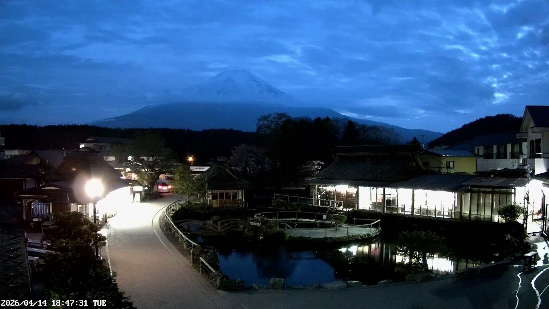 忍野八海（富士山） 即時影像 - 2026-04-14 18:47