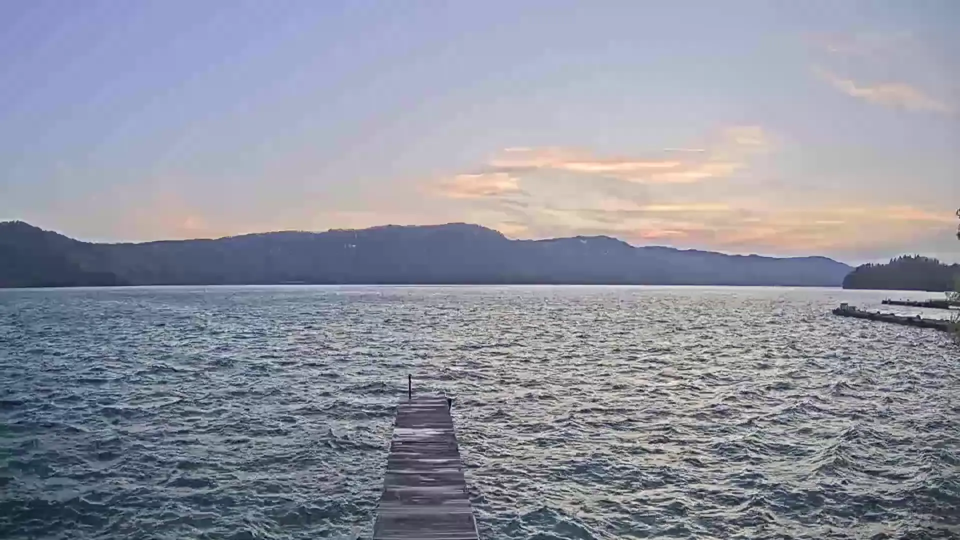 十和田湖 即時影像 - 2026-05-02 18:31
