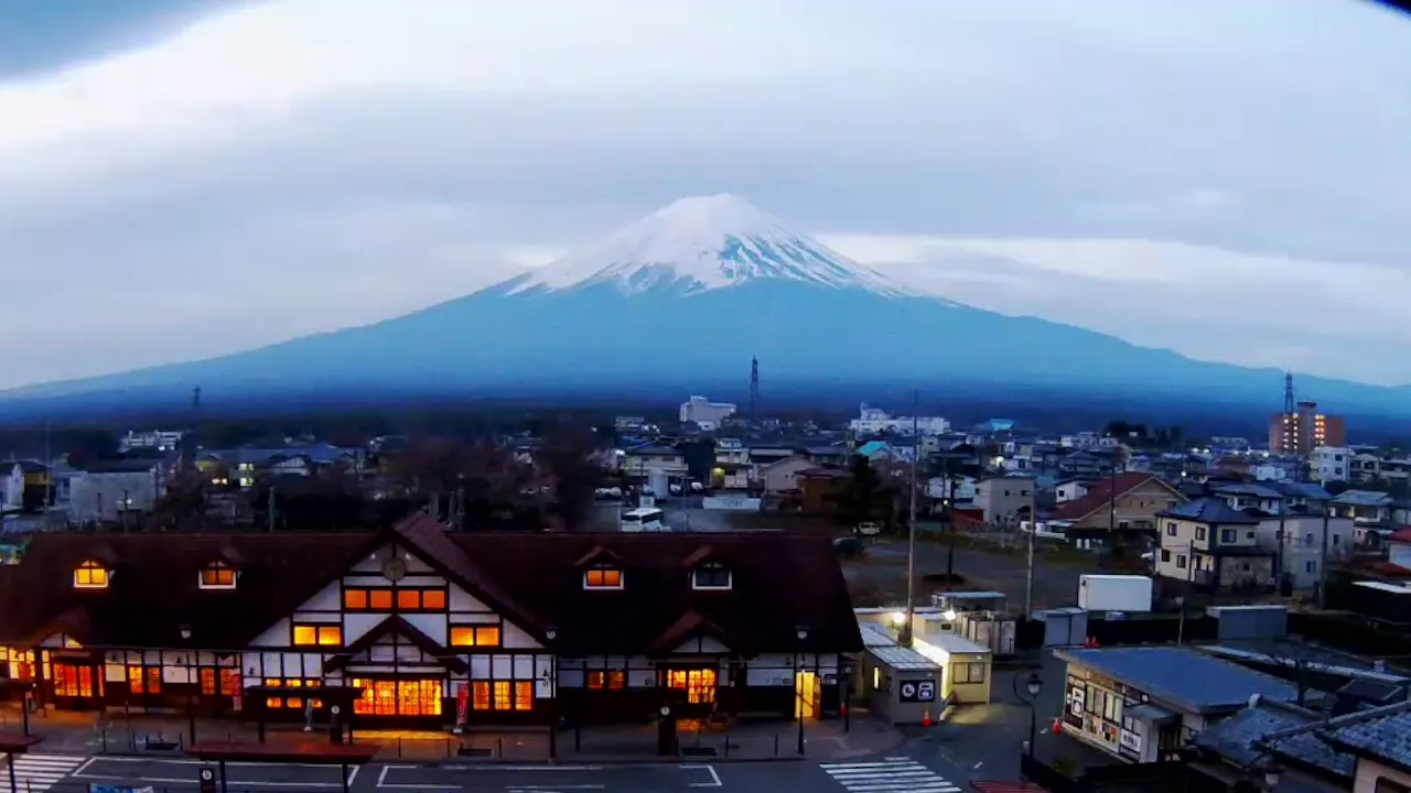 富士山（河口湖站） 即時影像 - 2026-04-04 05:15